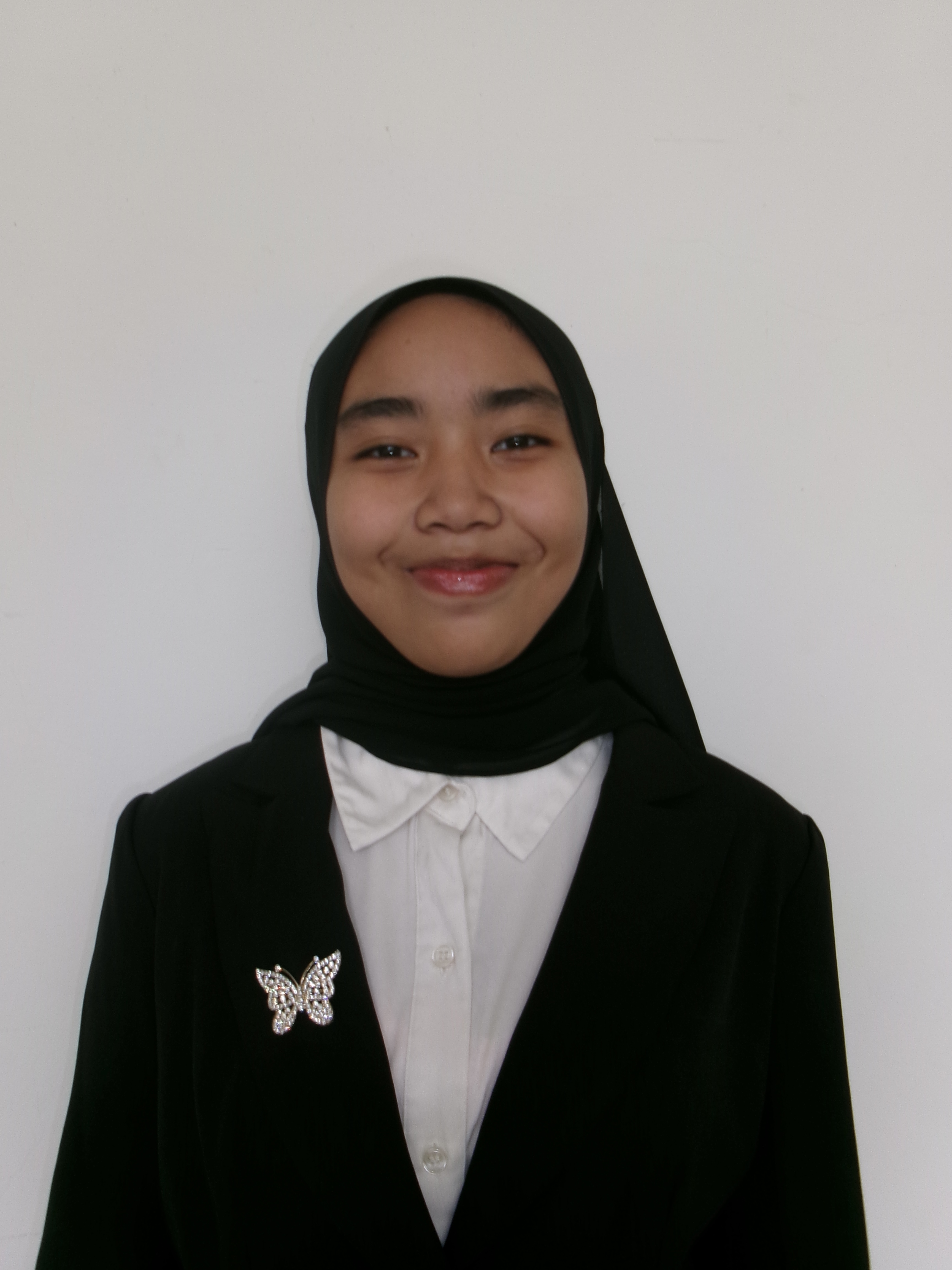 NAYLI DAMIA INSYIRAH MOHD HAFEZ
