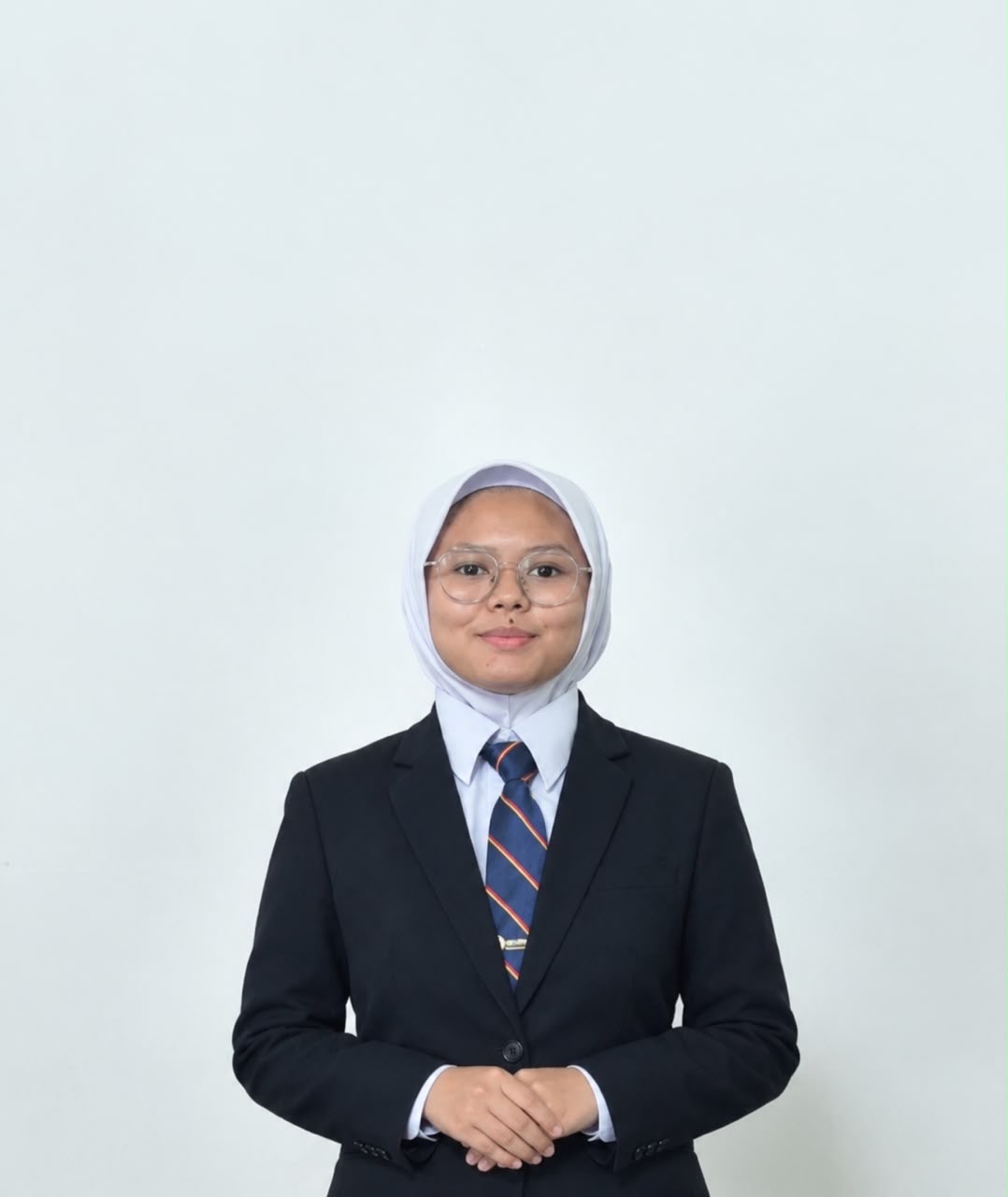 AUNIE AZRA