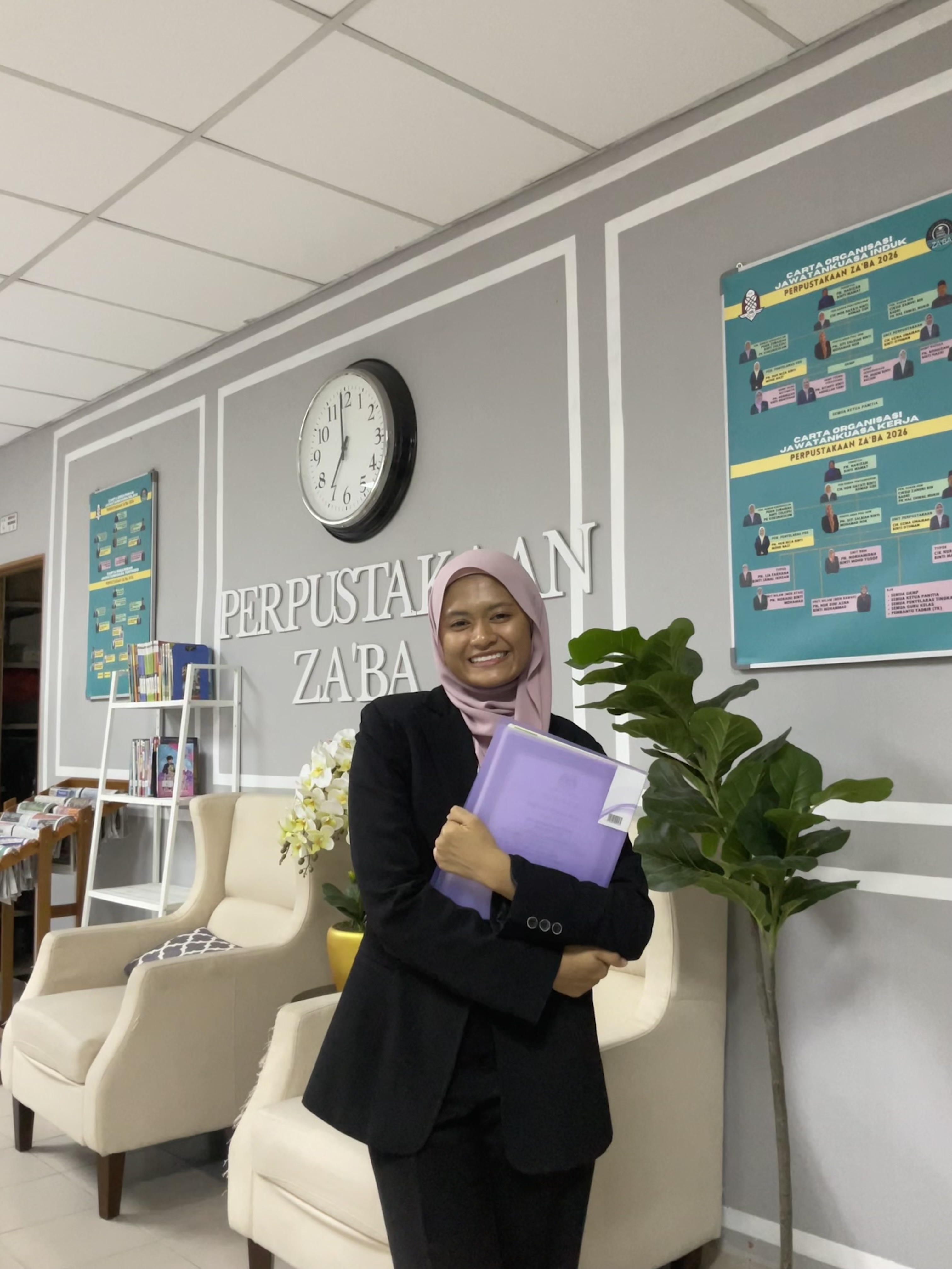 Ayu Raudah Bt Azmi